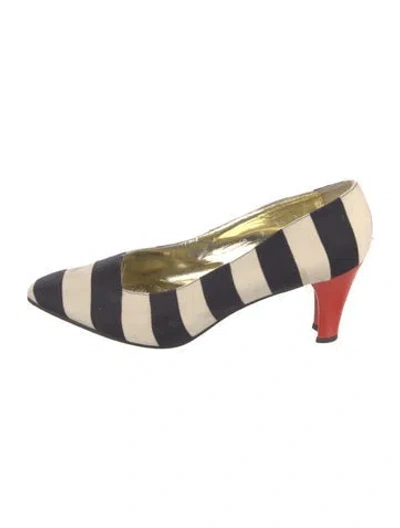 Pre-owned Escada Striped Pumps In Neutral