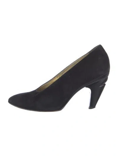 Pre-owned Escada Suede Pumps In Black
