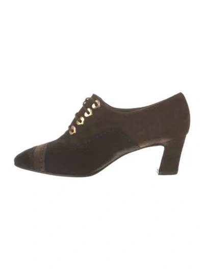 Pre-owned Escada Suede Pumps In Brown