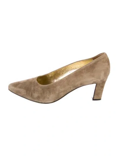 Pre-owned Escada Suede Pumps In Neutral