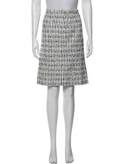 Pre-owned Escada Tweed Pattern Knee-length Skirt In White