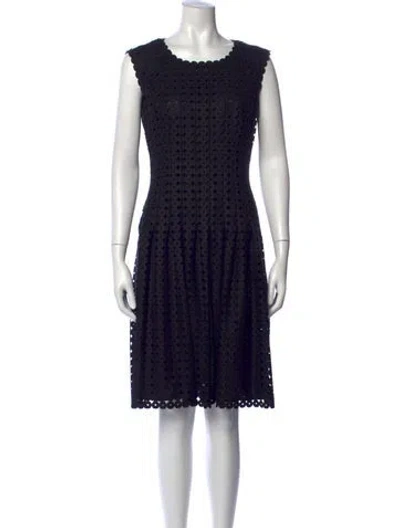 Pre-owned Escada Virgin Wool Knee-length Dress In Black