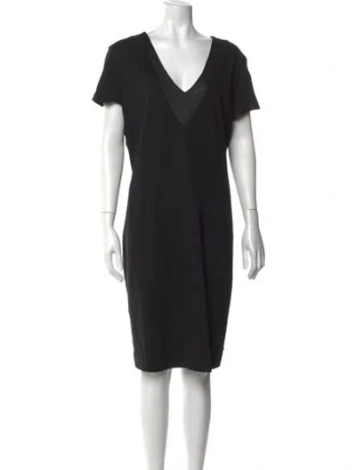 Pre-owned Escada Virgin Wool Knee-length Dress In Black