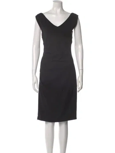 Pre-owned Escada V-neck Knee-length Dress In Black