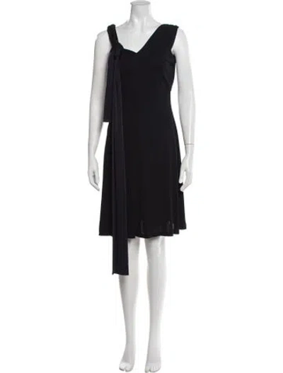 Pre-owned Escada V-neck Knee-length Dress In Black