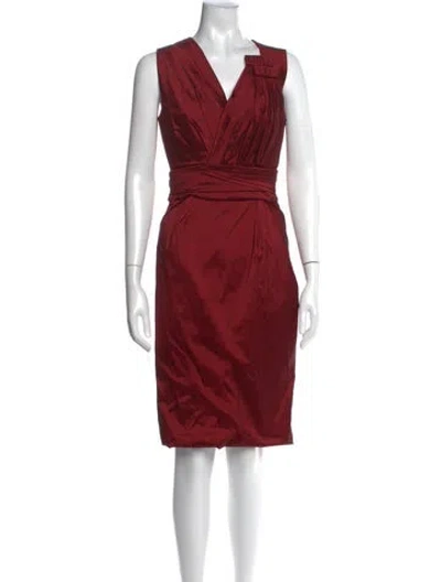 Pre-owned Escada V-neck Knee-length Dress In Burgundy