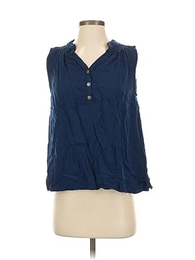 Pre-owned Escapada Sleeveless Button Down Shirt In Blue