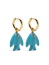 Eshvi Fish Earrings In ブルー