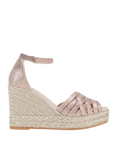 Espadrilles In Pink