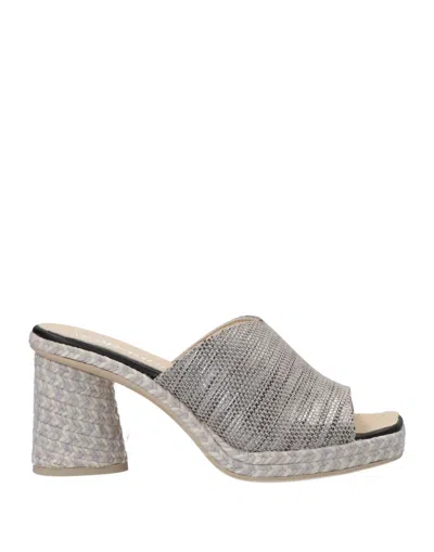 Espadrilles In Silver