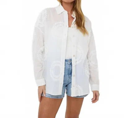 Esqualo 3d Embroidered Blouse In Off White
