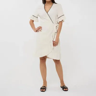 Esqualo Dana Contrast Stitch Midi Dress In Sand In White