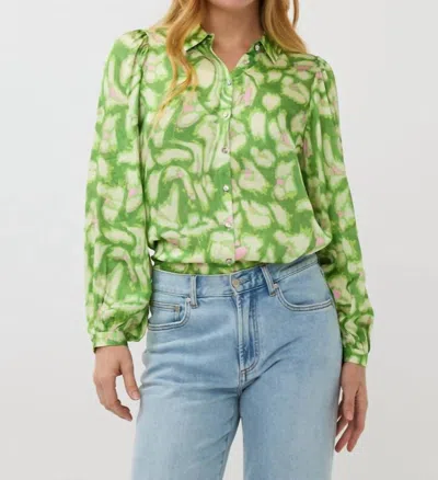 Esqualo Floral Treasure Blouse In Green