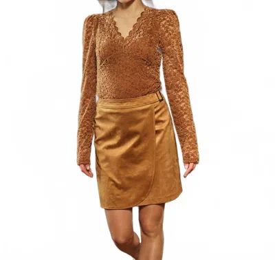 Esqualo Lace Top In Brandy In Neutral