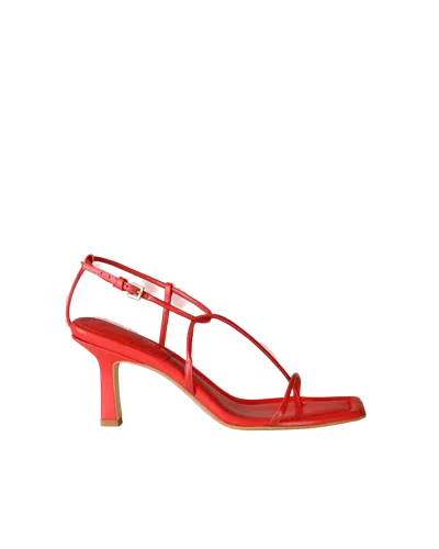 Essen The Strappy Sandal In Red