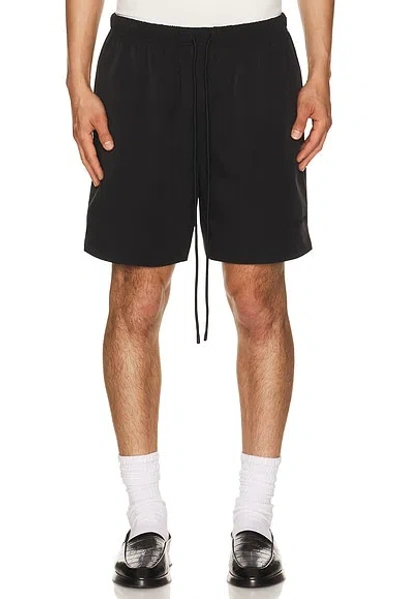 Essentials Active Trace Classic Short In Black