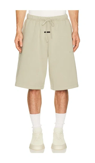Essentials Active Trace Relaxed Short In Green