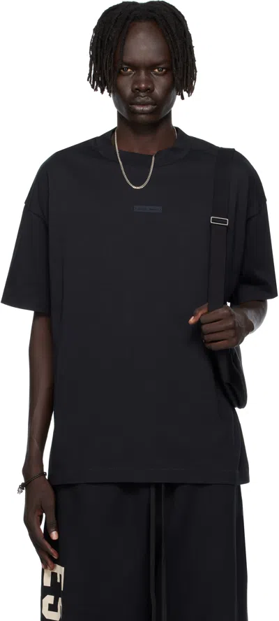 Essentials Black Classic Fit T-shirt
