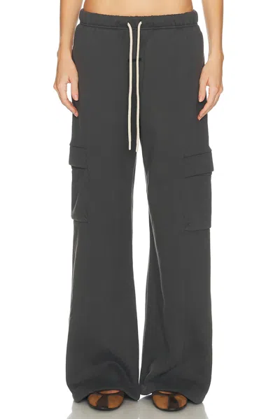Essentials Cargo Relaxed Sweatpant In Iron Grey