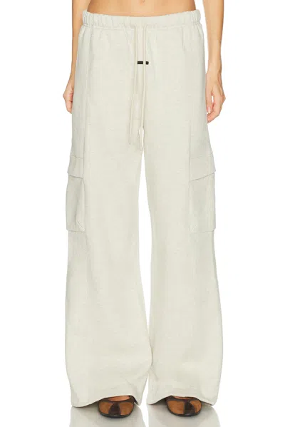 Essentials Cargo Relaxed Sweatpant In Vanilla Heather