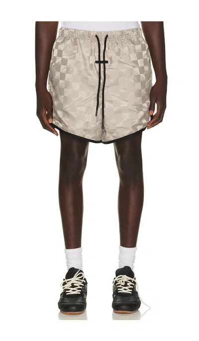 ESSENTIALS CHECKERED GYM SHORT