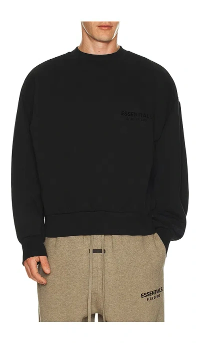 Essentials Classic Crewneck Sweatshirt In Black