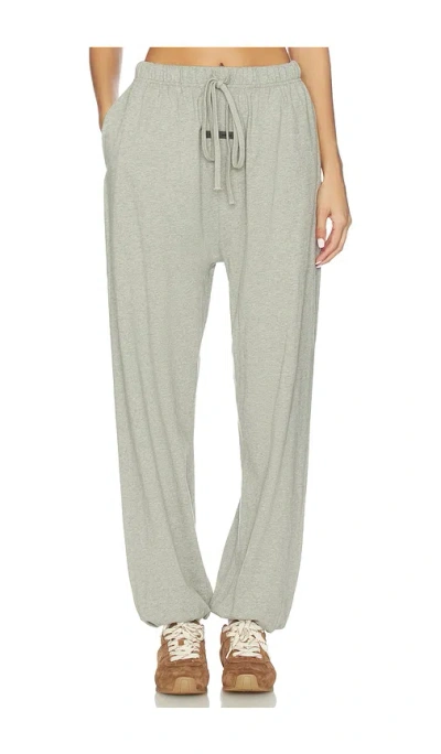 Essentials Classic Sweatpant In Gray