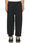 Essentials Classic Sweatpant In Black