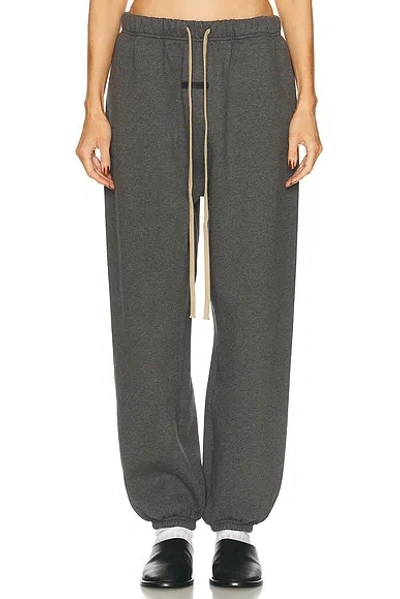 ESSENTIALS CLASSIC SWEATPANT