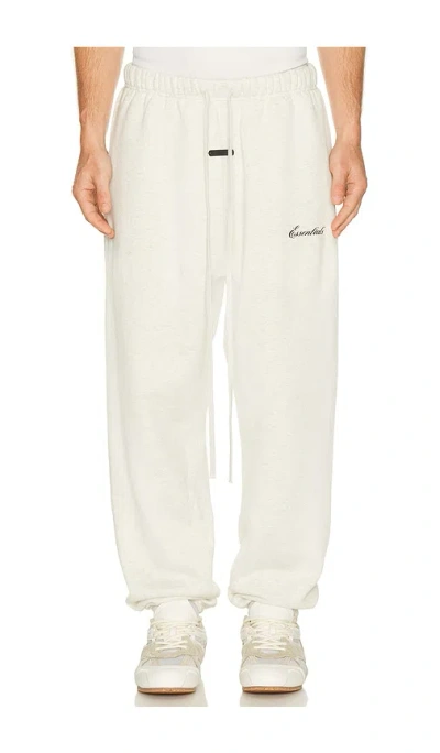 Essentials Classic Sweatpant In White