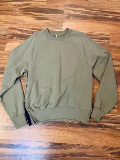 Pre-owned Essentials Crewneck In Green