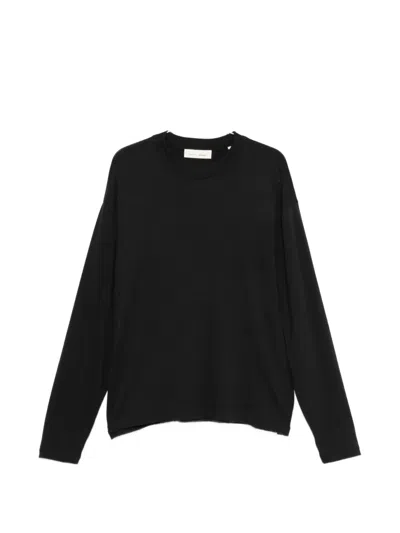 Essentials Crew-neck Long-sleeve T-shirt In Black