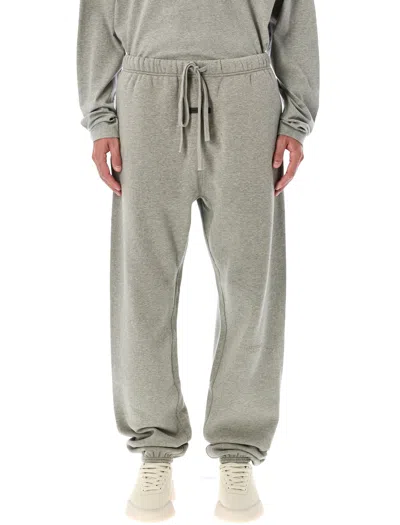 ESSENTIALS FEAR OF GOD ESSENTIALS ESSENTIALS FEAR OF GOD VINTAGE FLEECE SWEATPANTS CONCRETE HEATHER