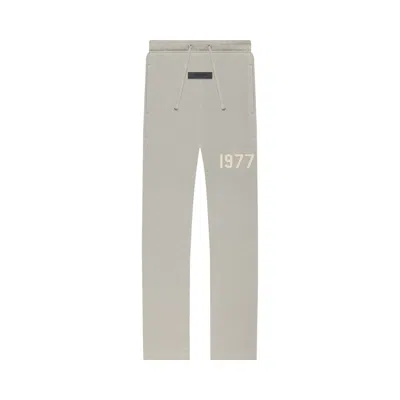 Pre-owned Essentials Fear Of God  Relaxed Sweatpant 'smoke' | Grey | Kid's Size -4.5 In Gray