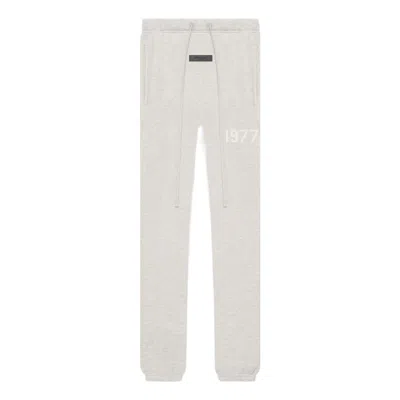 Essentials Fear Of God  Ss22 Sweatpants Light Oatmeal 1977 In White