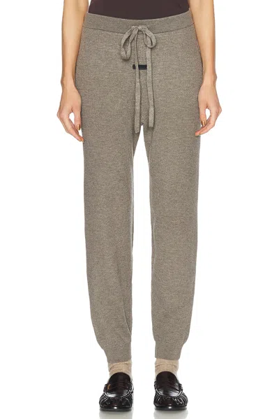 Essentials Fitted Jogger In Heather Gray