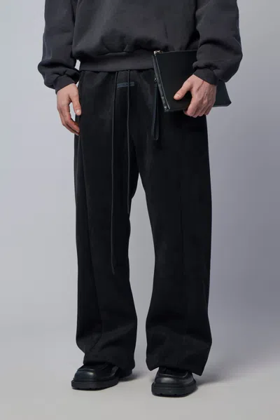 Essentials Flare Pant In Black