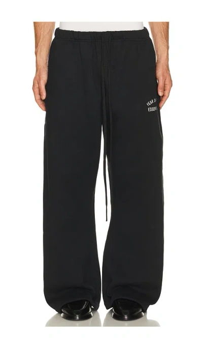 Essentials Flare Sweatpant In Black