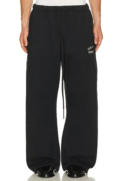 ESSENTIALS FLARE SWEATPANT