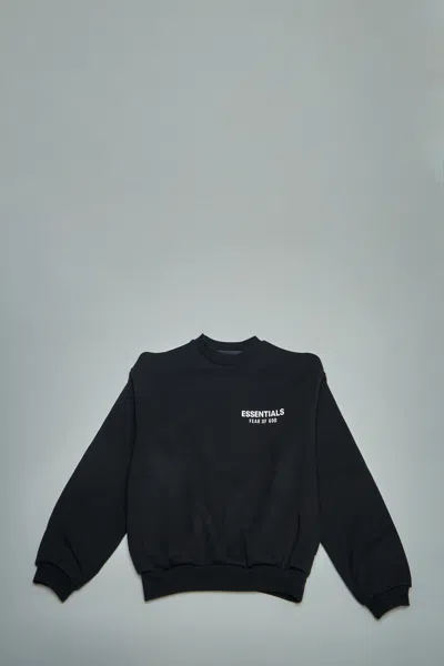 Essentials Fleece Crewneck In Black
