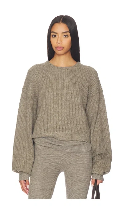 Essentials Heavy Waffle 90's Sweater In Gray