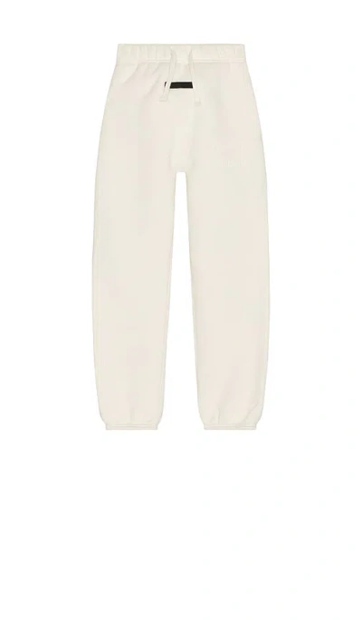 Essentials Klassische Jogginghose In White