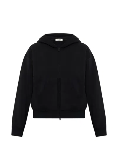 Essentials Ss26 Classic Zip-up Hoodie In Black