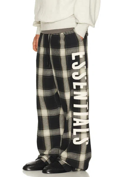 Essentials Lounge Pant In Iron Grey Plaid