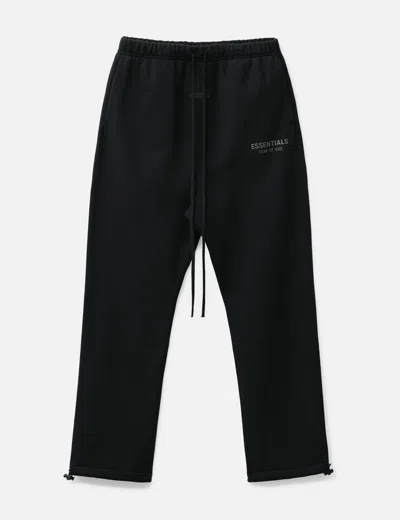 Essentials Relaxed Fleece Sweatpant In Black