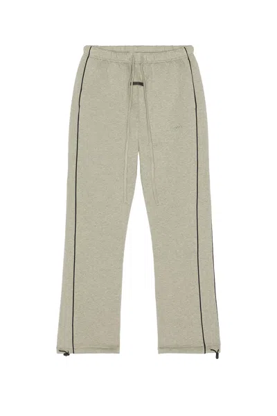 ESSENTIALS RELAXED FLEECE SWEATPANT WITH PIPING