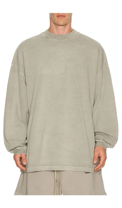 Essentials Signature 90's Long Sleeve Tee In Gray