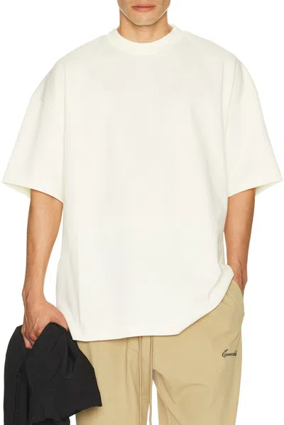 Essentials Signature 90`s A Short Sleeve T-shirt In White