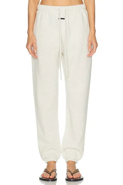 Essentials Signature Vintage Fleece Sweatpant In Brown