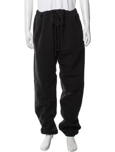 Pre-owned Essentials Sweatpants In Black